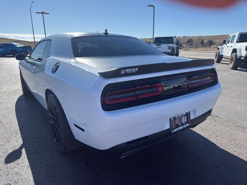 Used 2018 Dodge Challenger T/A image 7