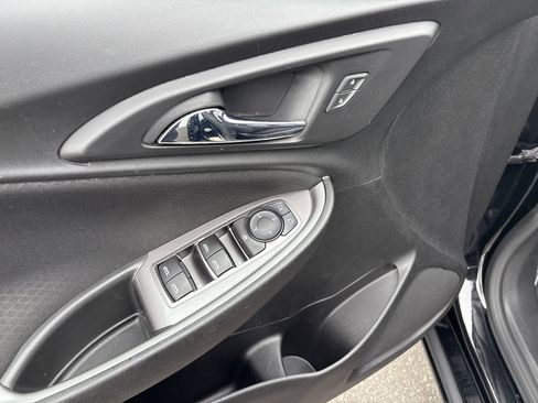 Used 2022 Chevrolet Malibu LT image 16