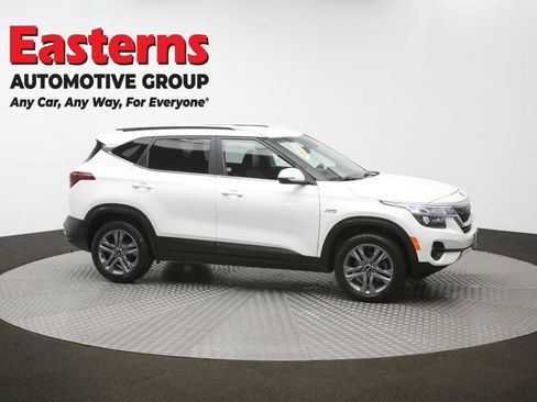 Used 2021 Kia Seltos S AWD/4WD image 45