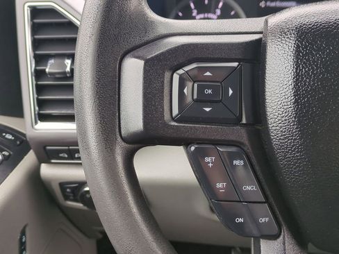 Used 2017 Ford F250 XLT w/ XLT Premium Package image 25