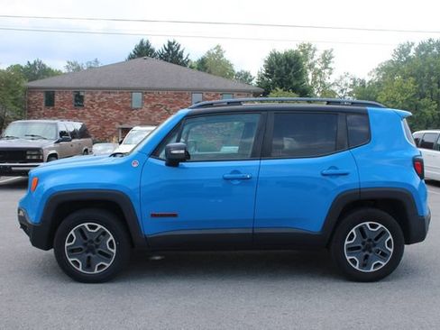 Used 2015 Jeep Renegade Trailhawk w/ Premium Leather Group AWD/4WD image 5