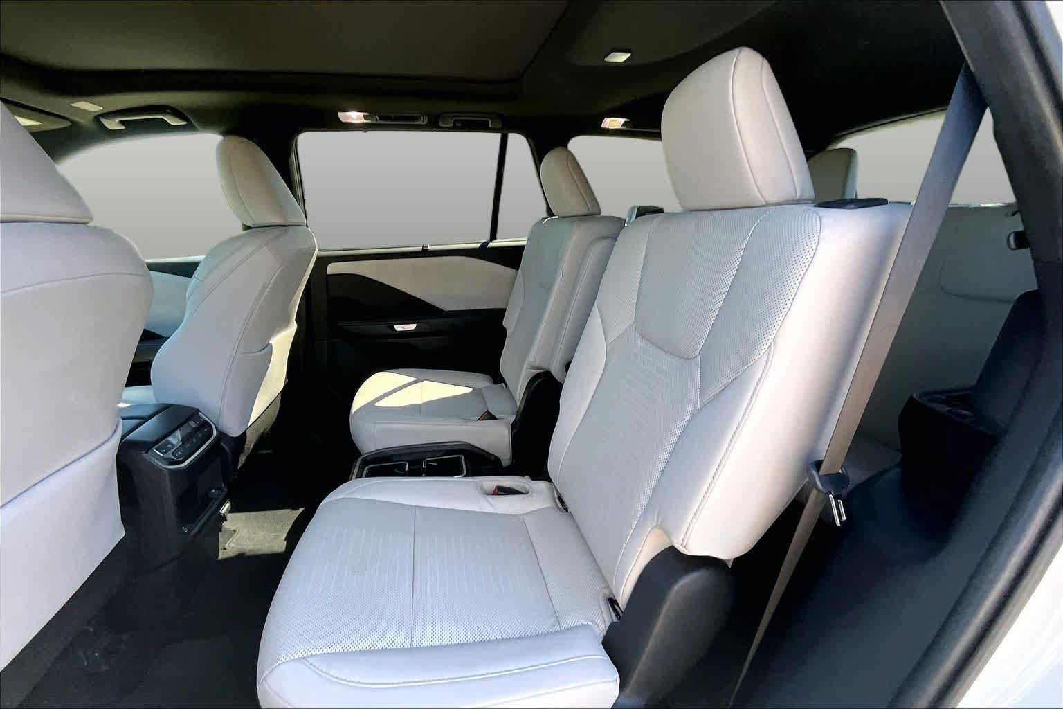 Used 2025 Lexus TX 350 AWD w/ Technology Package image 21