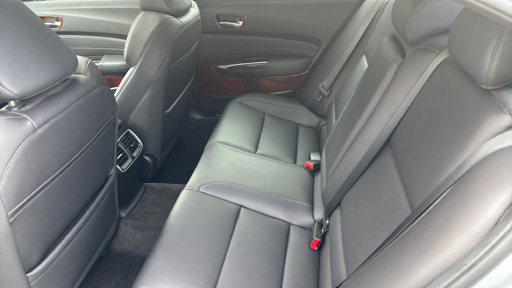 Used 2019 Acura TLX FWD image 6