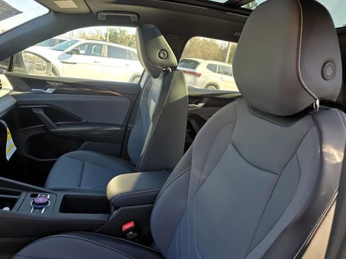 New 2026 Volkswagen Tiguan SE R-Line image 21