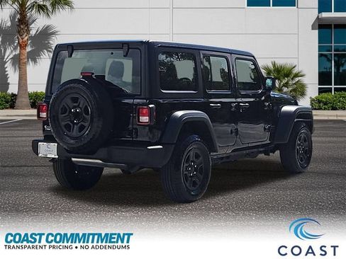 Used 2025 Jeep Wrangler Unlimited Sport AWD/4WD image 6