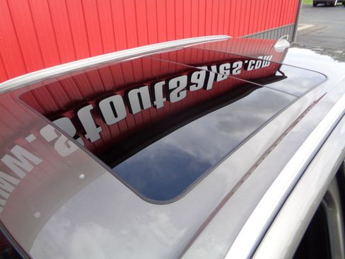 Used 2017 BMW X5 xDrive35i w/ Premium Package image 8