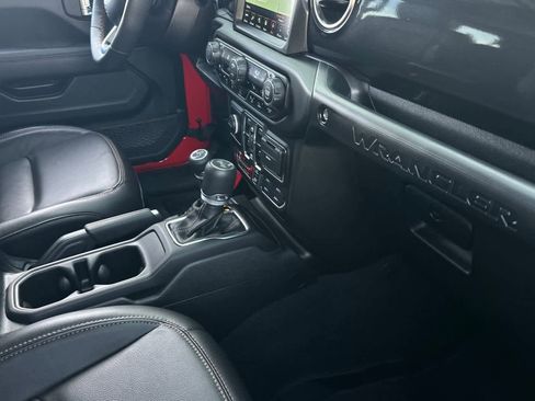 Used 2023 Jeep Wrangler Unlimited Rubicon 392 image 17