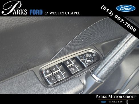 Used 2015 Porsche Cayenne S image 18