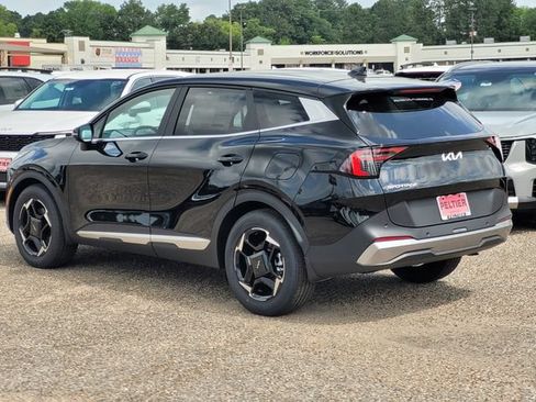 New 2026 Kia Sportage EX FWD image 3