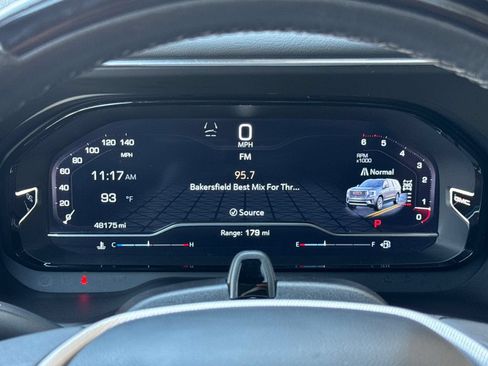Certified 2023 GMC Yukon XL Denali w/ Advanced Technology Package AWD/4WD image 27