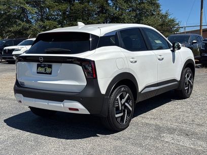 New 2025 Nissan Kicks SV w/ Interior Electronics Package