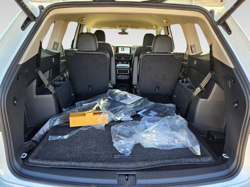 New 2026 Volkswagen Atlas SE image 6