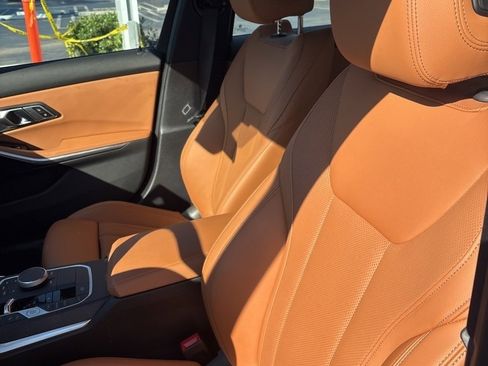 Used 2023 BMW 330i Sedan w/ Premium Package image 4