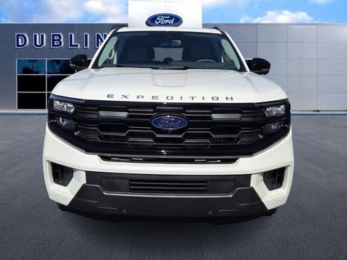 New 2026 Ford Expedition Active image 2