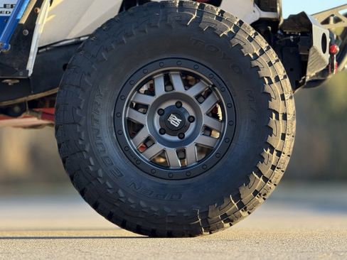 Used 2015 Jeep Wrangler Unlimited Rubicon image 20