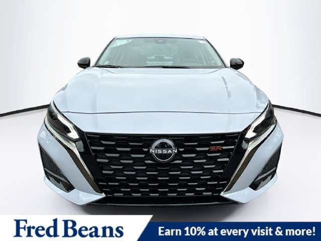 New 2025 Nissan Altima 2.5 SR w/ SR Premium Package FWD image 2