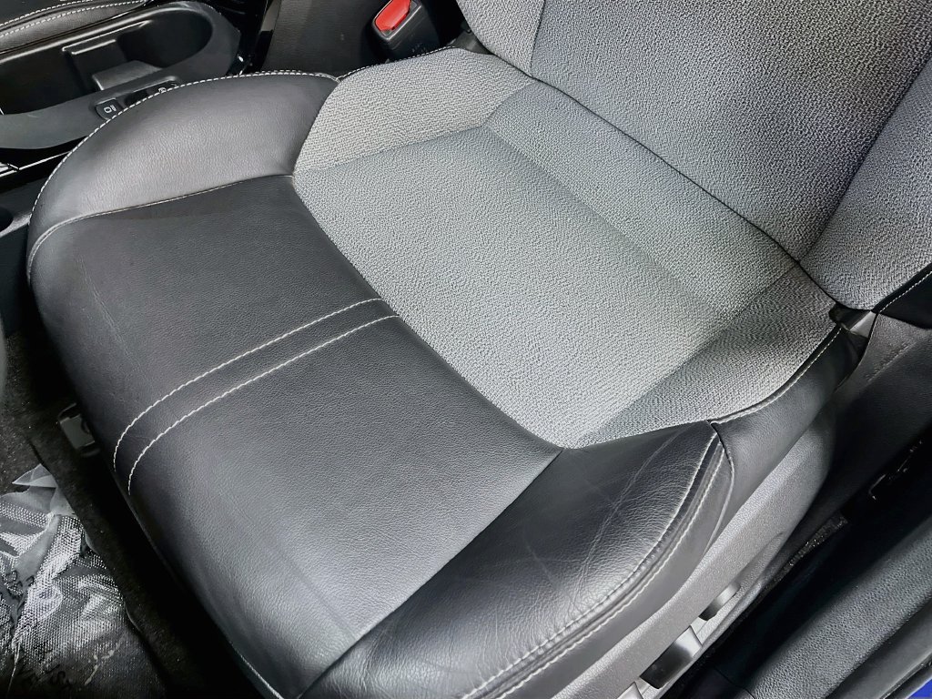 Used 2025 Toyota Corolla XSE FWD image 19