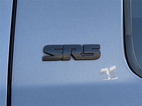 Used 2019 Toyota Tundra SR5 w/ SR5 Upgrade Package image 11