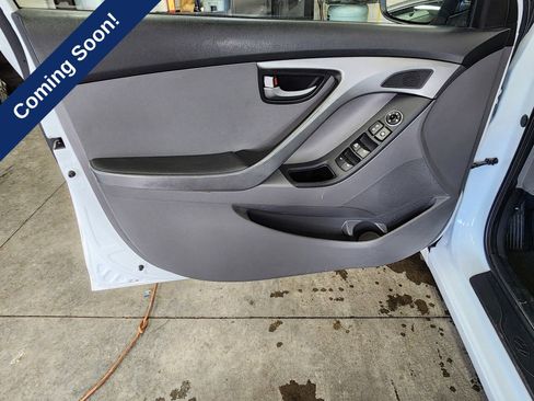 Used 2016 Hyundai Elantra SE FWD image 15