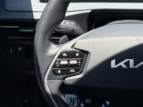 Used 2024 Kia EV6 Light AWD/4WD image 8