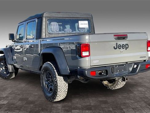 Used 2020 Jeep Gladiator Sport image 12