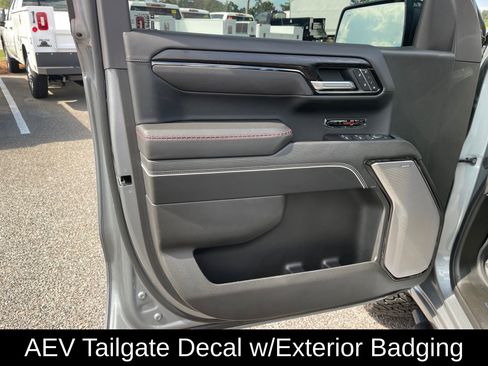 Used 2025 GMC Sierra 1500 AT4X w/ AT4X AEV Edition image 11