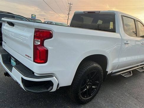 Certified 2022 Chevrolet Silverado 1500 RST image 5