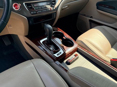 Used 2016 Honda Pilot EX-L image 27