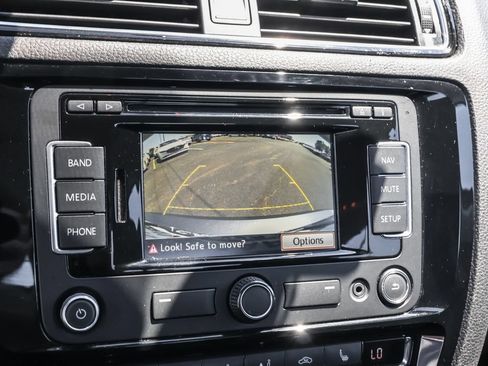 Used 2015 Volkswagen Jetta TDI SEL FWD image 8