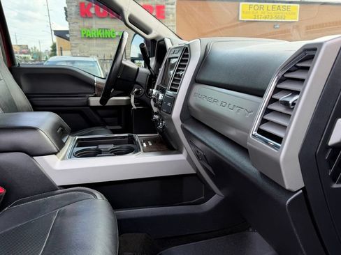 Used 2017 Ford F250 Lariat w/ Lariat Value Package AWD/4WD image 30