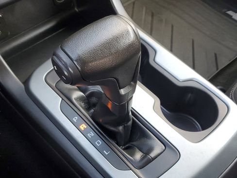 Used 2017 Chevrolet Colorado LT w/ LT Convenience Package RWD image 27