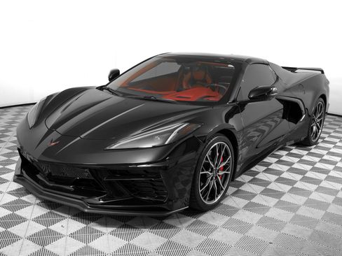 Used 2023 Chevrolet Corvette Stingray Premium Conv w/ Z51 Performance Package RWD image 11
