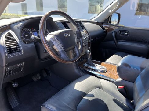 Used 2016 INFINITI QX80 2WD w/ Driver's Assistance Package image 17