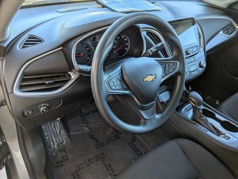 Used 2024 Chevrolet Malibu LS FWD image 10