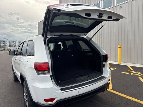 Used 2021 Jeep Grand Cherokee Limited image 15