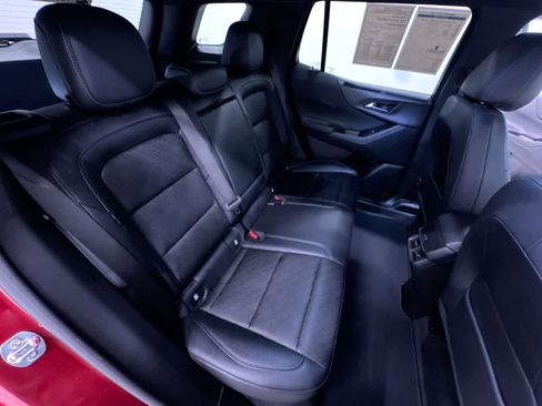 Used 2025 Chevrolet Equinox LT w/ Convenience Package II FWD image 38