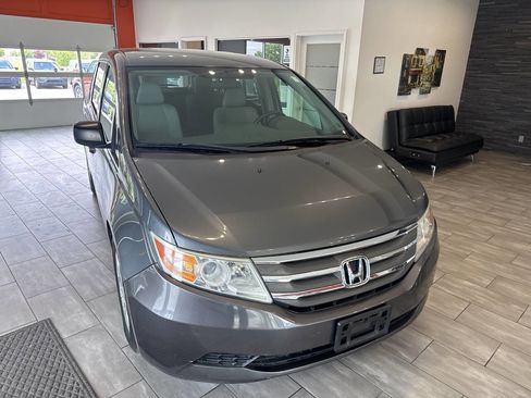 Used 2013 Honda Odyssey LX image 4
