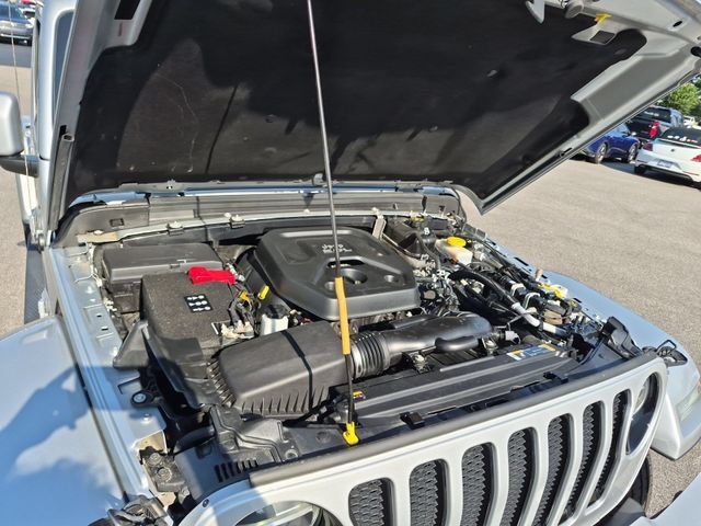 Used 2022 Jeep Wrangler Unlimited Sahara AWD/4WD image 34