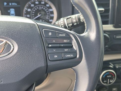 Used 2021 Hyundai Venue w/ Cargo Package FWD image 20