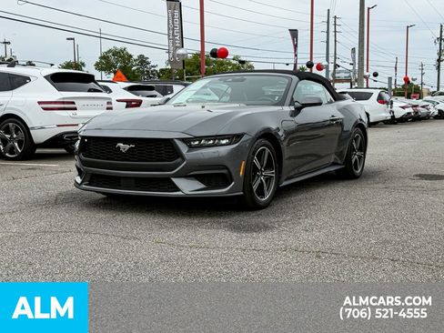 Used 2025 Ford Mustang Premium RWD image 34