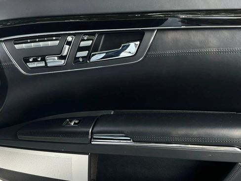 Used 2012 Mercedes-Benz S 63 AMG image 43