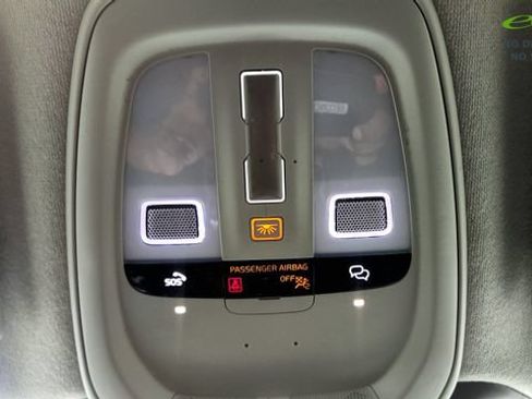 Used 2025 Volvo XC40 B5 Plus AWD/4WD image 69
