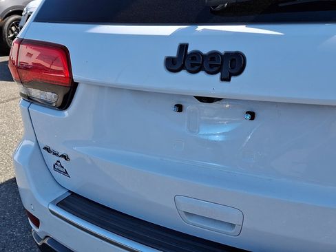 Used 2018 Jeep Grand Cherokee Limited AWD/4WD image 13