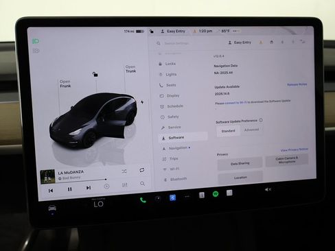 Used 2023 Tesla Model Y Long Range AWD/4WD image 45