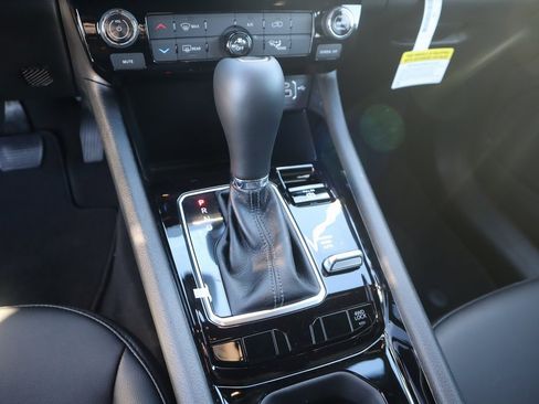 New 2026 Jeep Compass Latitude image 8