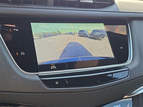 Certified 2024 Cadillac XT6 Luxury image 15