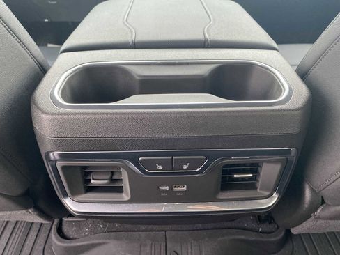 Used 2025 GMC Sierra 2500 SLT image 20