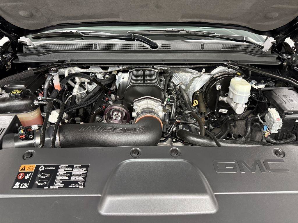 Used 2015 GMC Yukon XL Denali w/ Touring Package AWD/4WD image 7