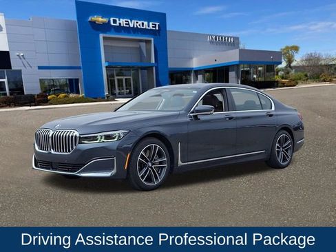 Used 2020 BMW 750i xDrive 750i xDrive image 3