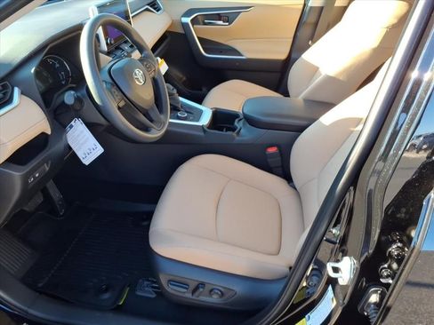 New 2025 Toyota RAV4 XLE image 3